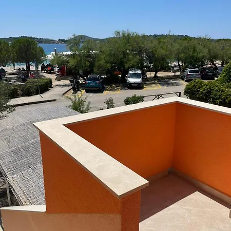 公寓 Nirvana 10 Metres From