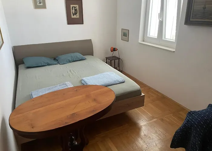 Nirvana 10 Metres From